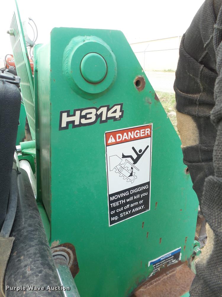 image for item DL9152 2008 Ditch Witch RT40 trencher