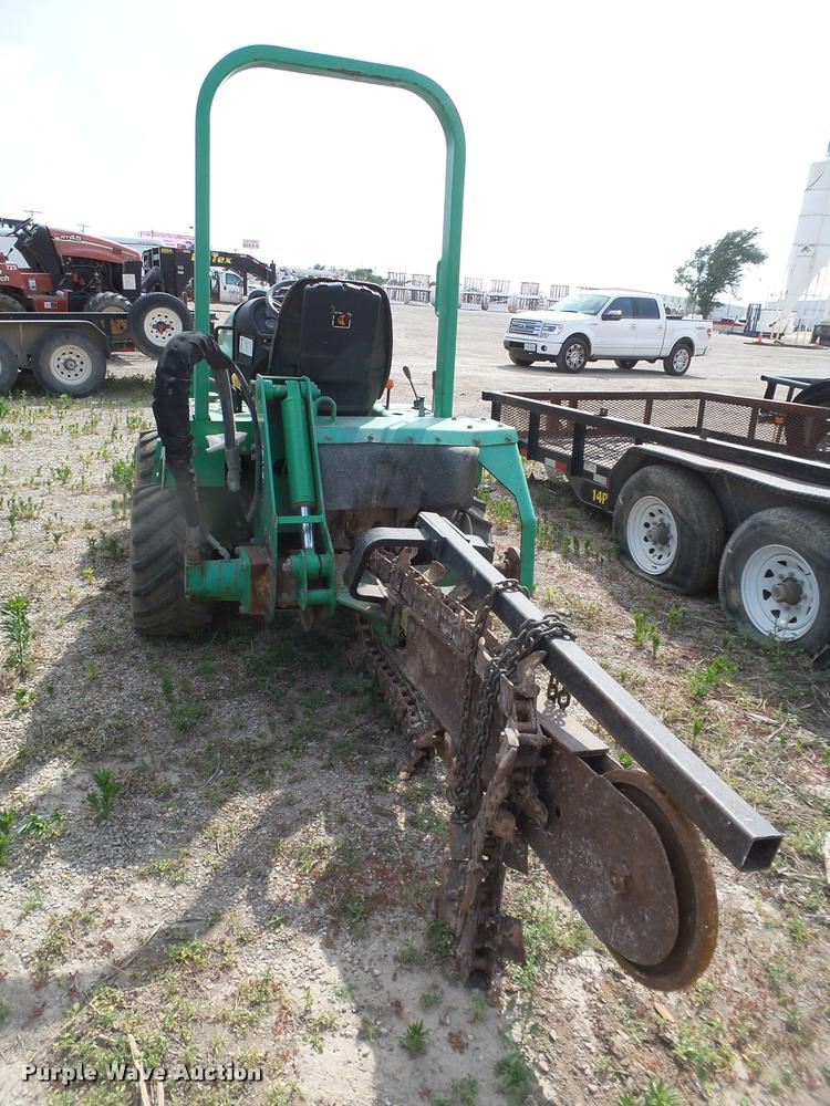 image for item DL9153 Ditch Witch RT40 ditcher