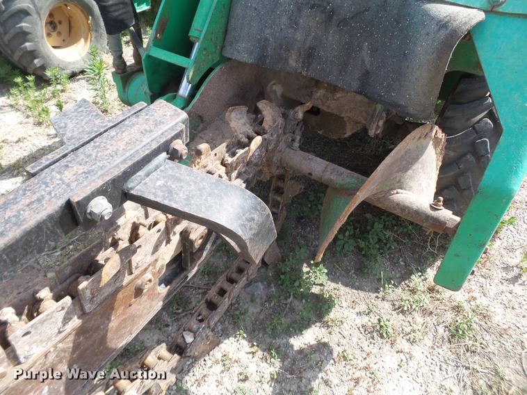 image for item DL9153 Ditch Witch RT40 ditcher