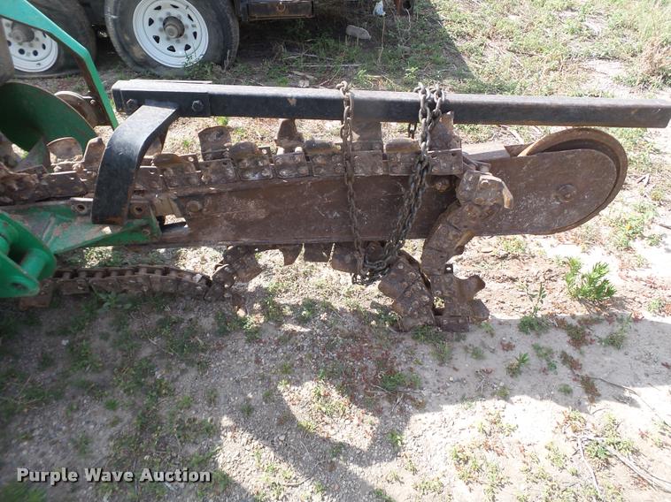 image for item DL9153 Ditch Witch RT40 ditcher