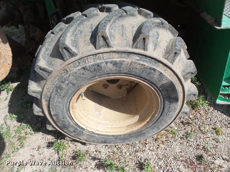 image for item DL9153 Ditch Witch RT40 ditcher