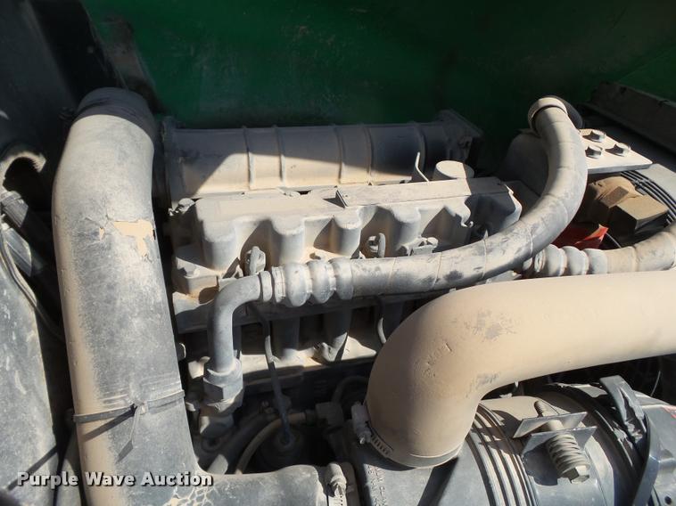 image for item DL9153 Ditch Witch RT40 ditcher