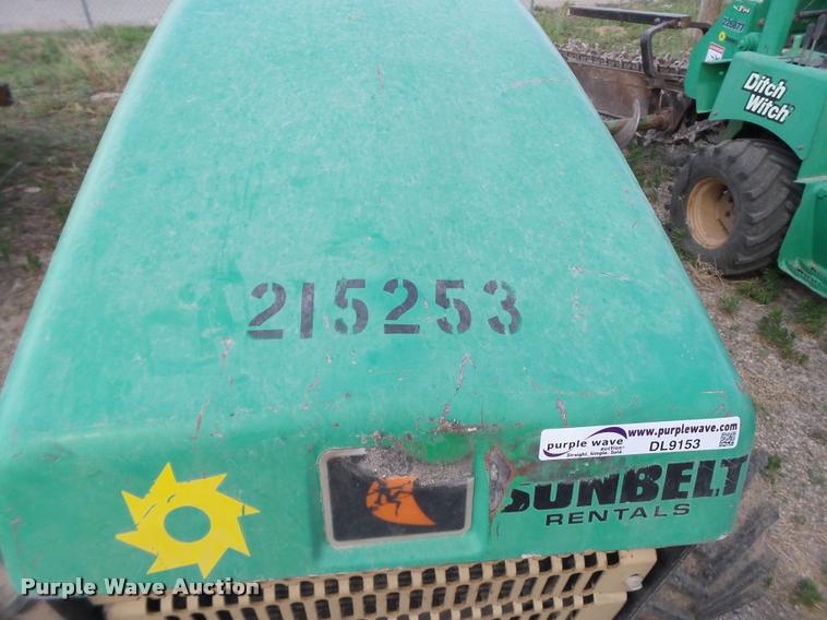 image for item DL9153 Ditch Witch RT40 ditcher