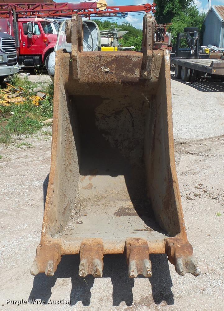 image for item DN9996 Eaco excavator bucket