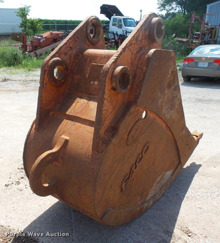 image for item DN9996 Eaco excavator bucket