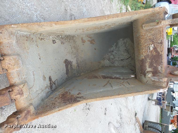 image for item DN9996 Eaco excavator bucket