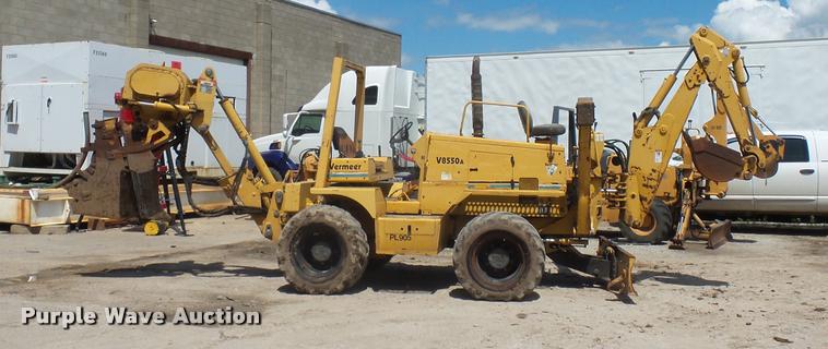 image for item DN9998 Vermeer V8550A cable plow