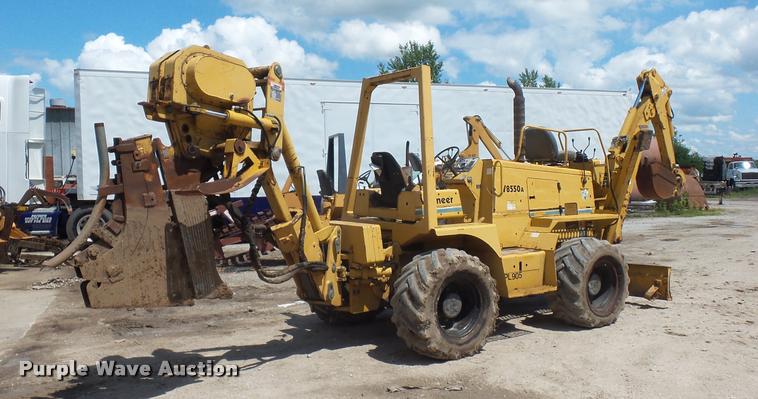 image for item DN9998 Vermeer V8550A cable plow