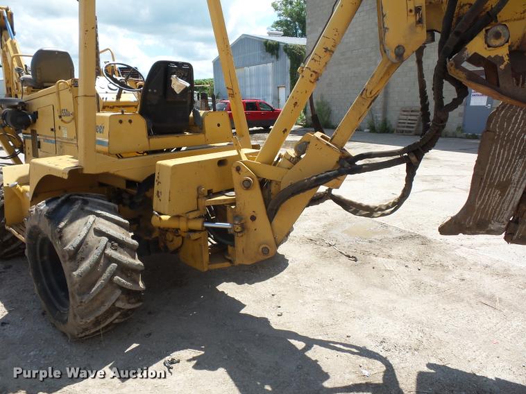 image for item DN9998 Vermeer V8550A cable plow