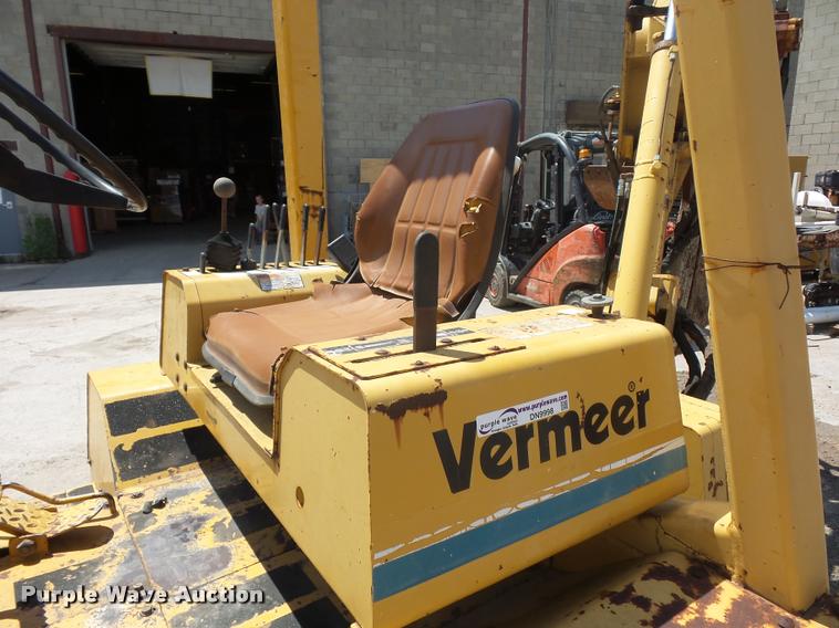 image for item DN9998 Vermeer V8550A cable plow