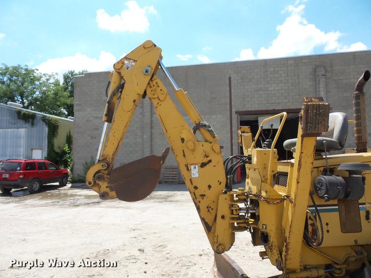 image for item DN9998 Vermeer V8550A cable plow