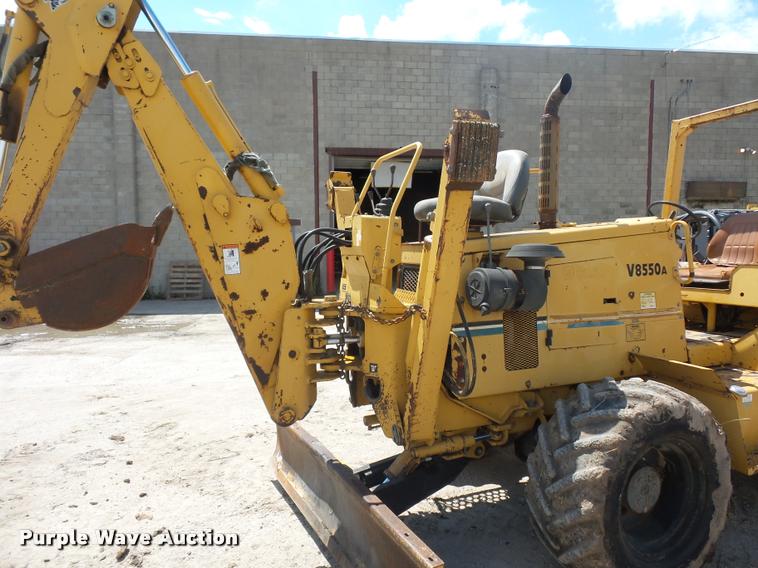 image for item DN9998 Vermeer V8550A cable plow