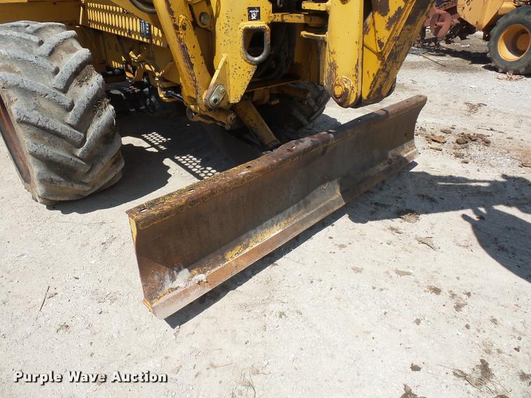 image for item DN9998 Vermeer V8550A cable plow
