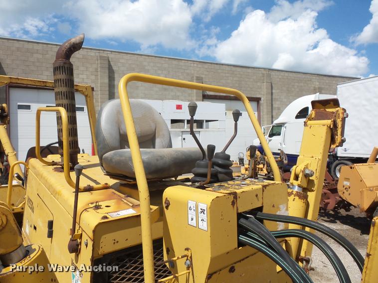 image for item DN9998 Vermeer V8550A cable plow