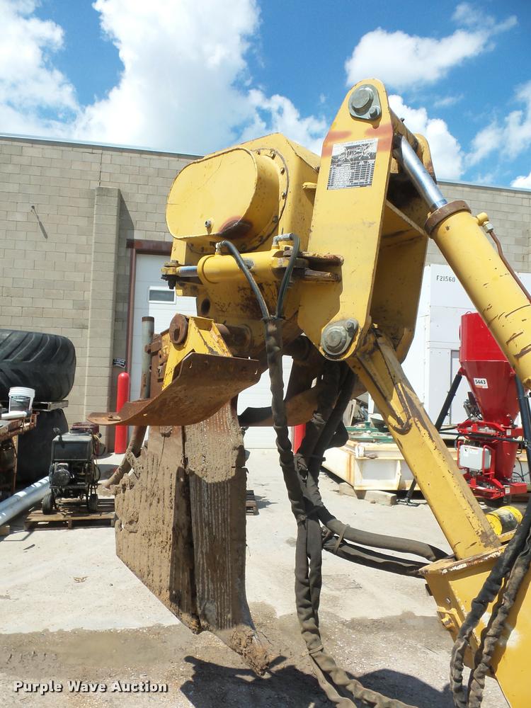 image for item DN9998 Vermeer V8550A cable plow