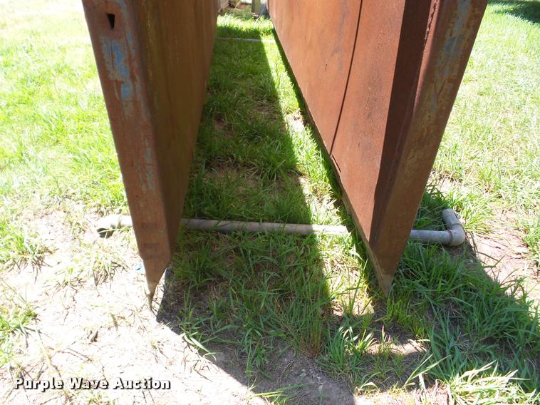 image for item J8611 GME E-816 steel trench box