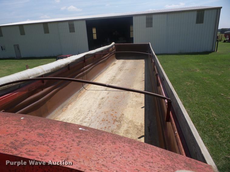 image for item J8612 1998 Clement LW3829 end dump trailer