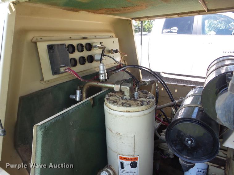 image for item J8613 1995 Ingersoll Rand 175WD air compressor