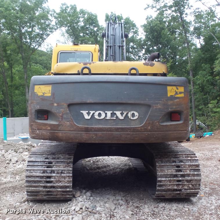 image for item K7571 2002 Volvo EC150LC excavator