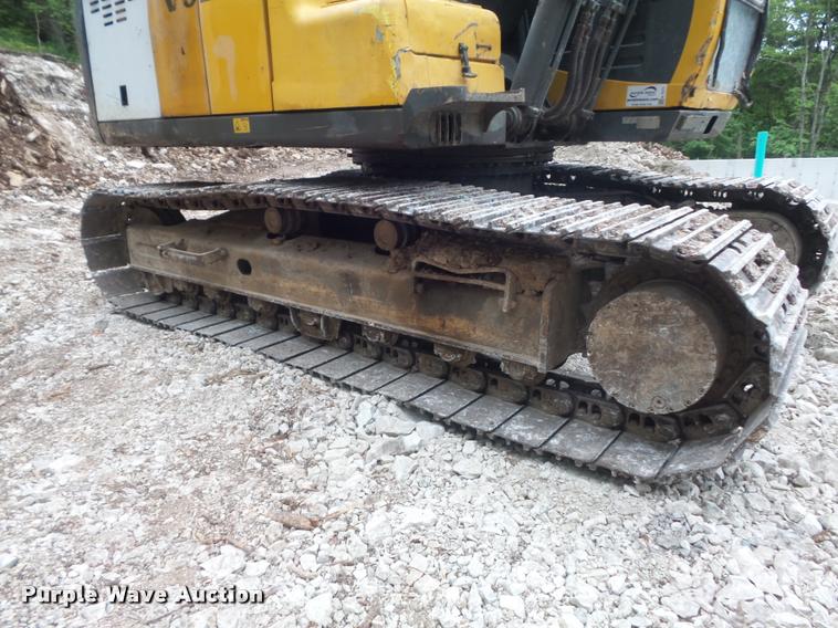 image for item K7571 2002 Volvo EC150LC excavator