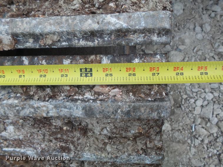 image for item K7571 2002 Volvo EC150LC excavator