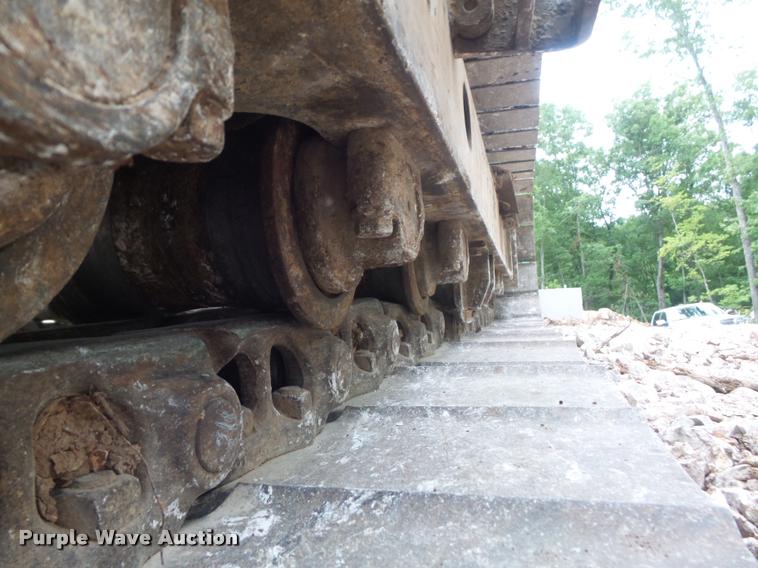 image for item K7571 2002 Volvo EC150LC excavator