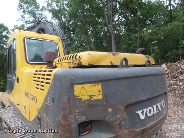 image for item K7571 2002 Volvo EC150LC excavator