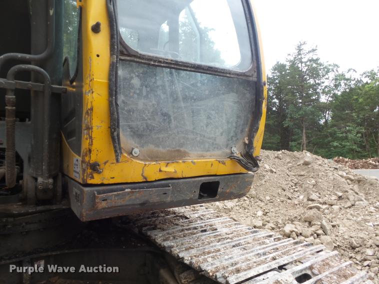 image for item K7571 2002 Volvo EC150LC excavator