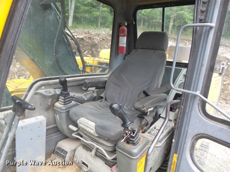 image for item K7571 2002 Volvo EC150LC excavator