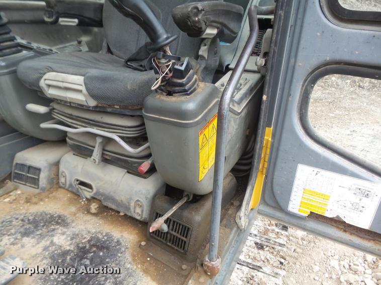 image for item K7571 2002 Volvo EC150LC excavator