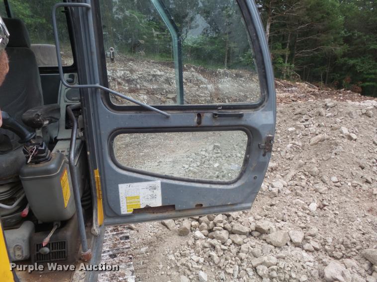 image for item K7571 2002 Volvo EC150LC excavator