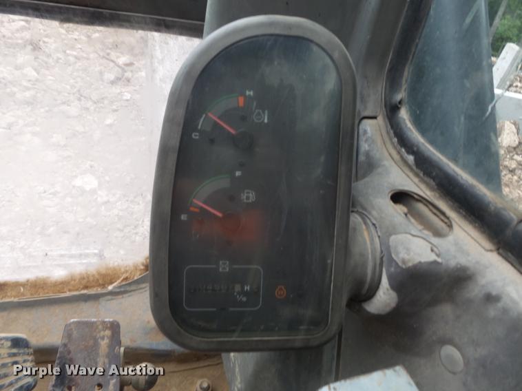 image for item K7571 2002 Volvo EC150LC excavator