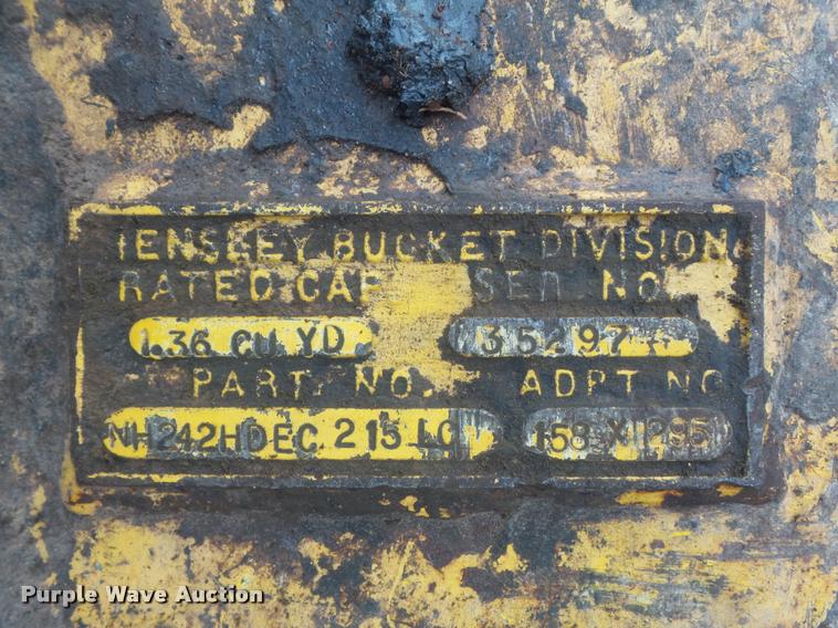 image for item K7571 2002 Volvo EC150LC excavator