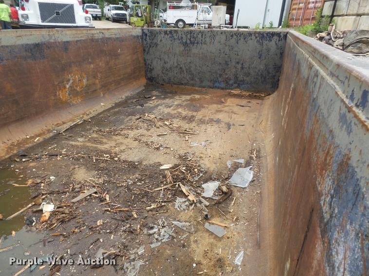 image for item K7573 Hook style dumpster bed