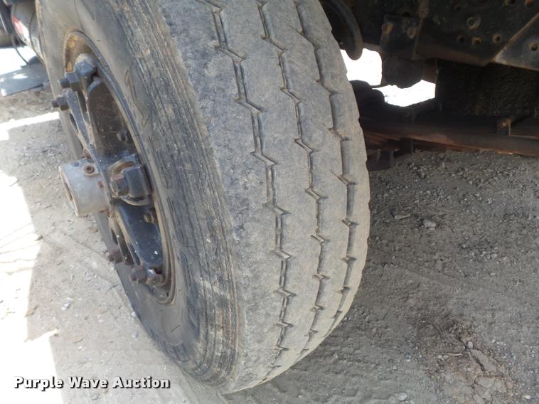 image for item K7580 1990 International 2674 roll off truck