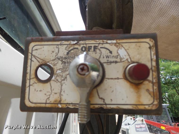 image for item K7580 1990 International 2674 roll off truck