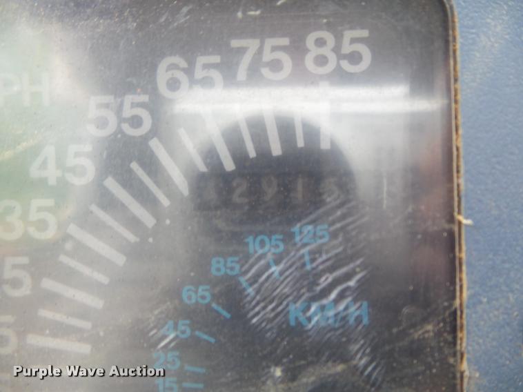 image for item K7580 1990 International 2674 roll off truck