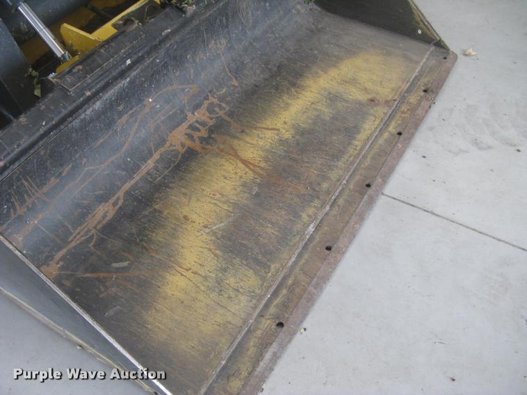 image for item L2324 2010 John Deere 326D skid steer