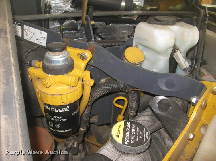 image for item L2324 2010 John Deere 326D skid steer