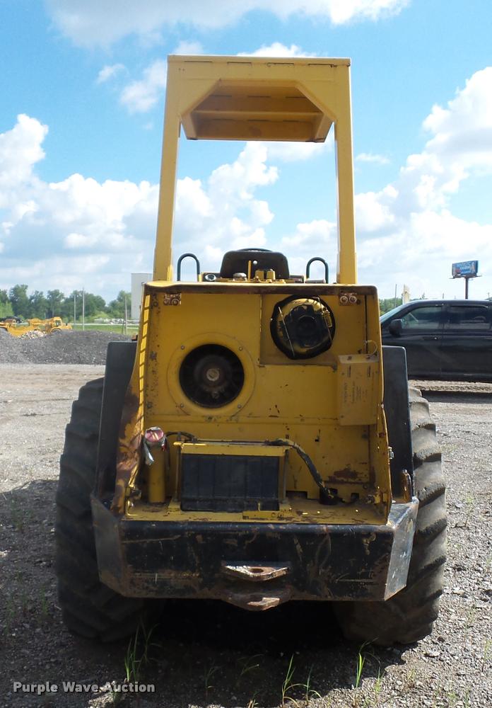 image for item L4723 Bomag PW172PD6 padfoot roller