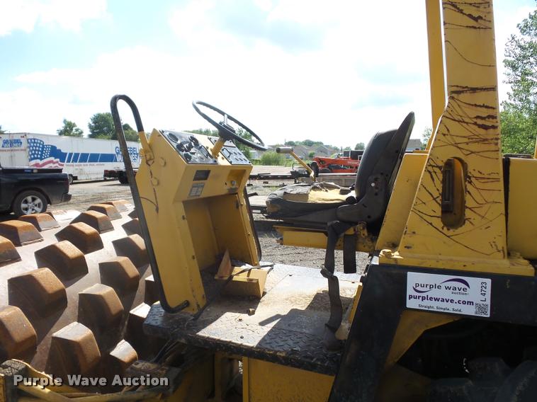 image for item L4723 Bomag PW172PD6 padfoot roller