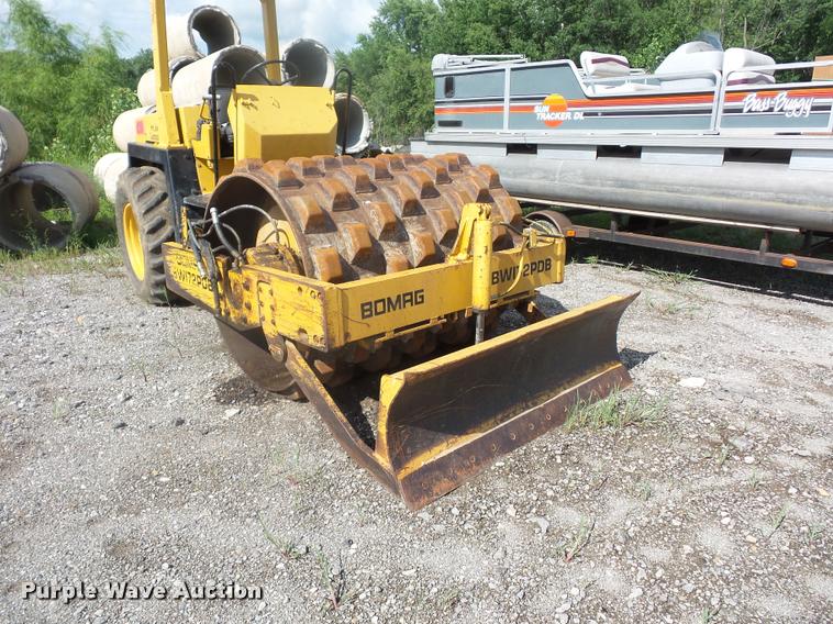 image for item L4723 Bomag PW172PD6 padfoot roller