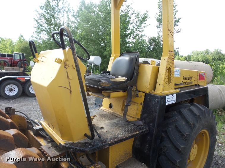 image for item L4723 Bomag PW172PD6 padfoot roller