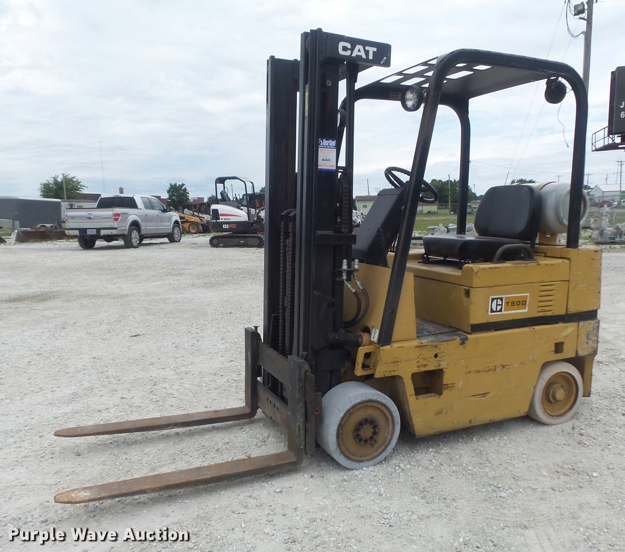 1990 Caterpillar T50D forklift in Shipman, IL Item K7563 sold