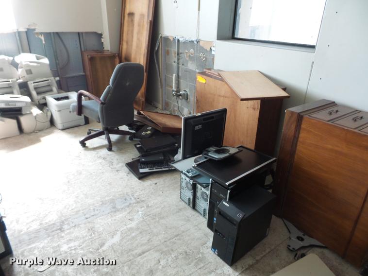 image for item CA9039 Office equipment