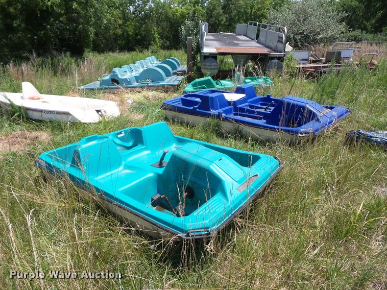 image for item CA9047 (3) Contour paddle boats