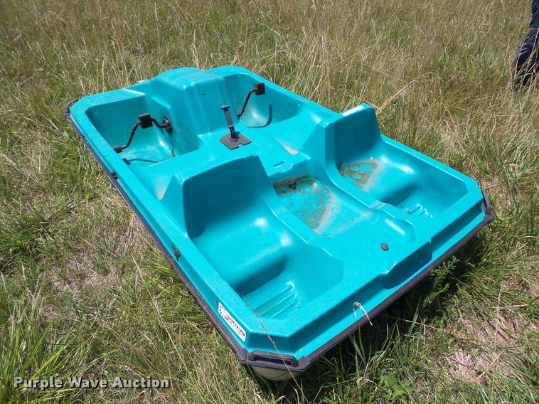 image for item CA9047 (3) Contour paddle boats