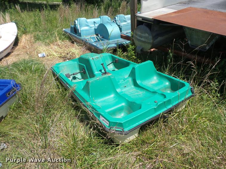 image for item CA9047 (3) Contour paddle boats