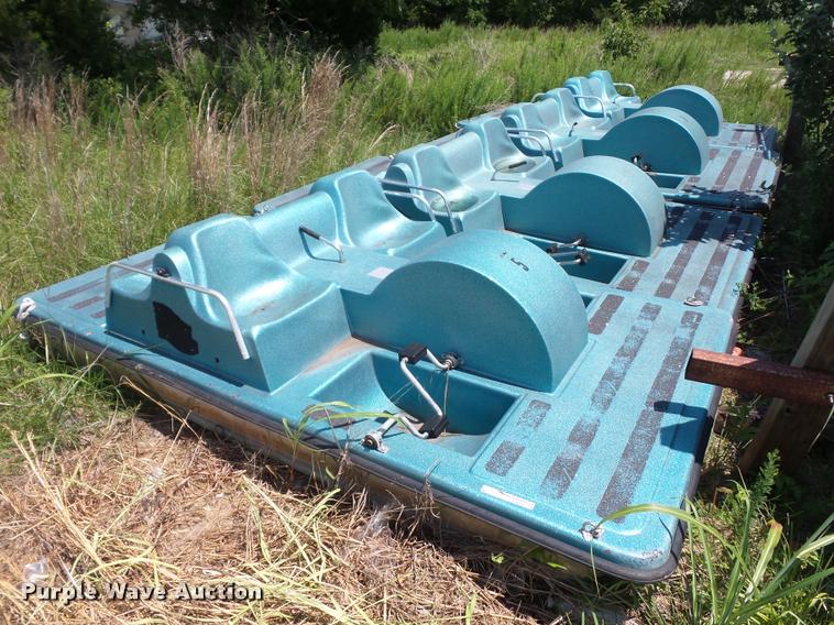 image for item CA9050 (4) paddle boats