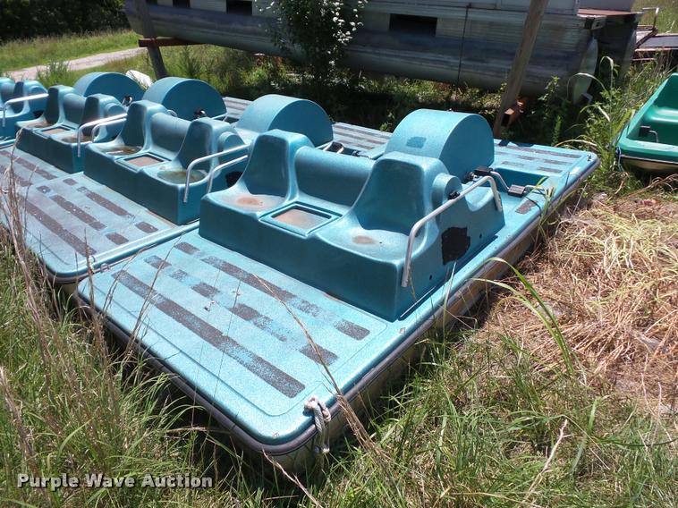 image for item CA9050 (4) paddle boats